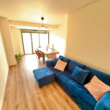 Elegant Paris 303 Apartman *